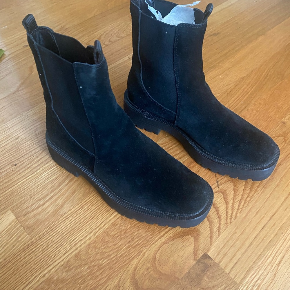 Sam Edelman Black Suede Chelsea Boots (Laguna) - Picture 9 of 11